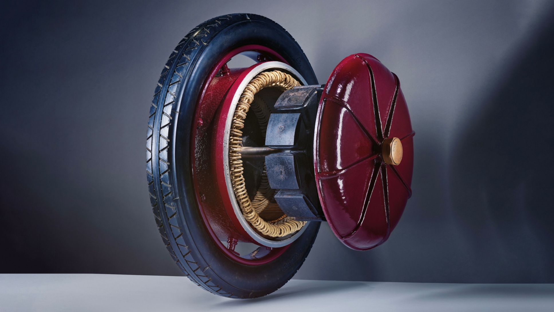Electric wheel hub motor top